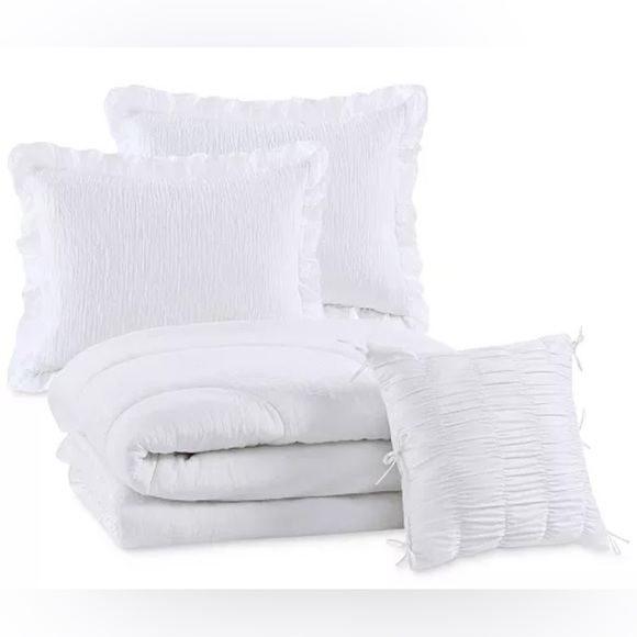 JLA Home Macy’s Exclusive Catherine Bed Set, 3pc, Twin/XL NIP - Picture 7 of 9